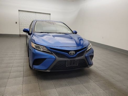 Used 2020 Toyota Camry SE image 14