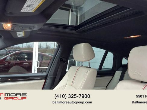 Used 2018 BMW X4 M40i image 11