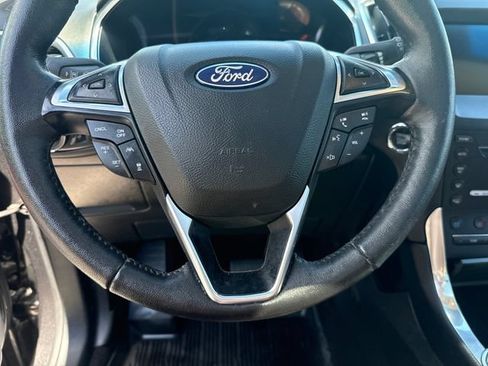 Used 2019 Ford Edge Titanium w/ Equipment Group 301A AWD/4WD image 19