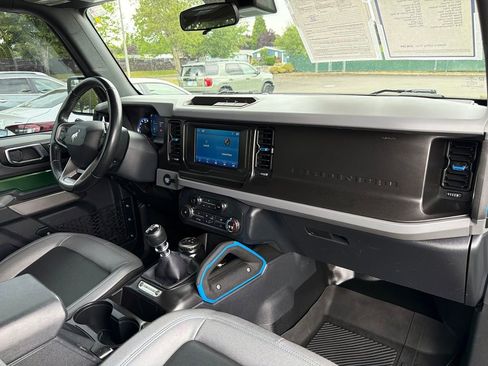 Used 2022 Ford Bronco Black Diamond AWD/4WD image 32