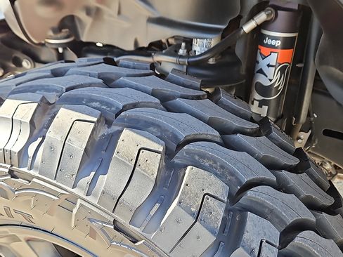 Used 2021 Jeep Gladiator Mojave image 7