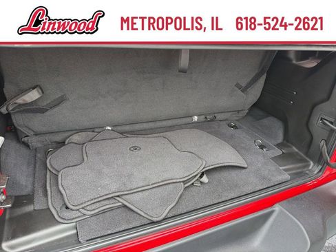 Used 2025 Jeep Wrangler Sport AWD/4WD image 10