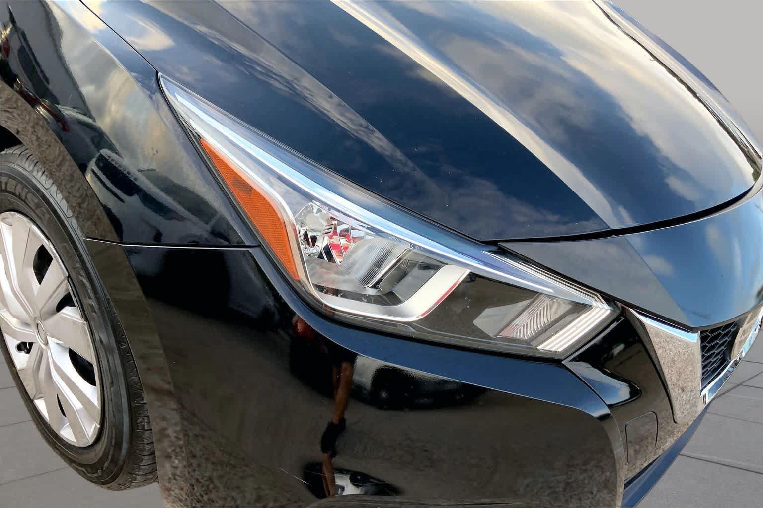 Used 2020 Nissan Versa S FWD image 26