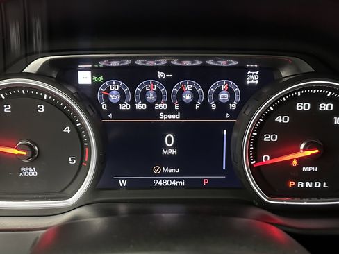 Used 2021 Chevrolet Silverado 3500 High Country image 15