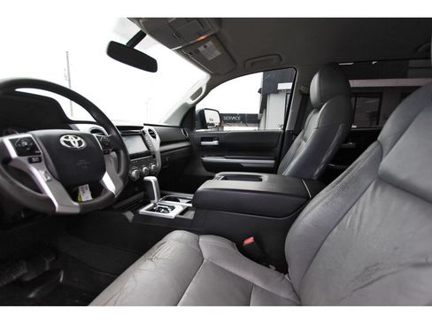 Used 2015 Toyota Tundra SR5 w/ SR5 Upgrade Package AWD/4WD image 27
