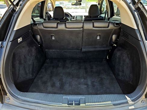 Used 2021 Honda HR-V EX-L image 32