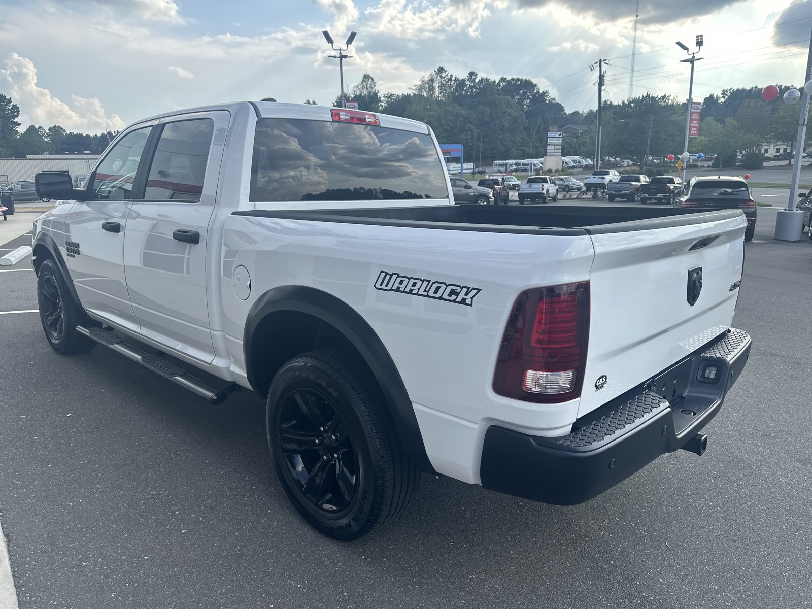 Used 2024 RAM 1500 Warlock AWD/4WD image 7