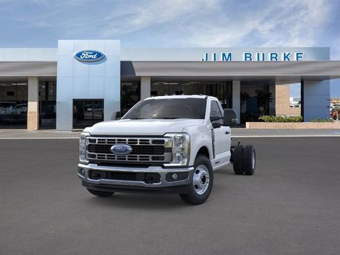 New 2026 Ford F350 XL image 2