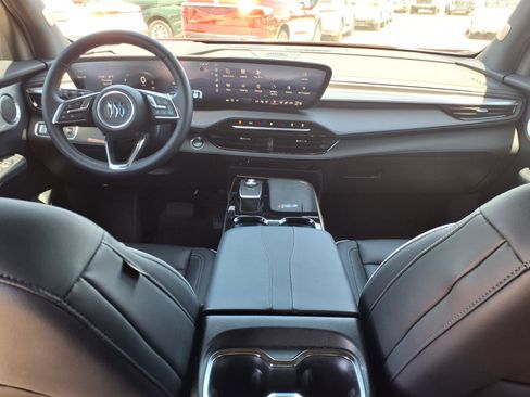 Used 2025 Buick Enclave Avenir w/ Trailering Package, 5000 lbs. FWD image 16
