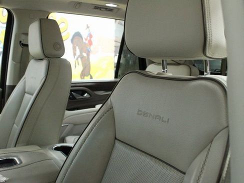 Used 2021 GMC Yukon Denali image 18