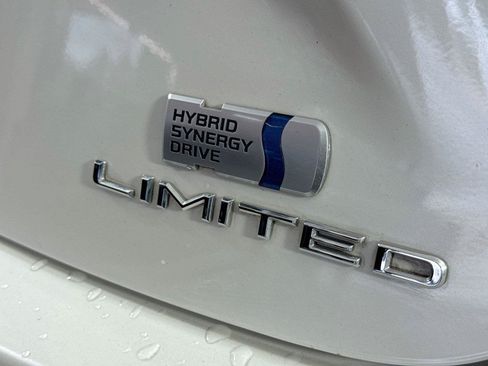 Used 2013 Toyota Avalon Limited FWD image 15