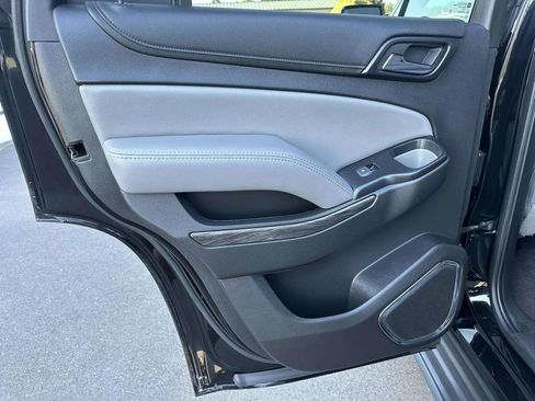Used 2020 Chevrolet Tahoe LT image 17