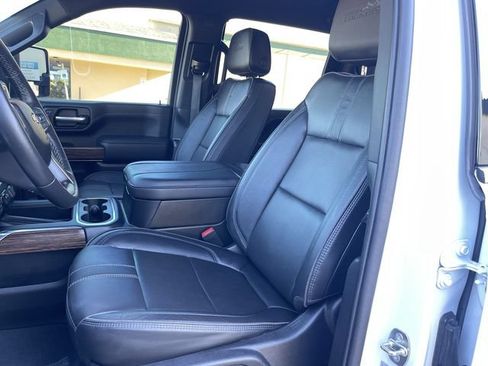 Used 2023 Chevrolet Silverado 3500 High Country AWD/4WD image 11