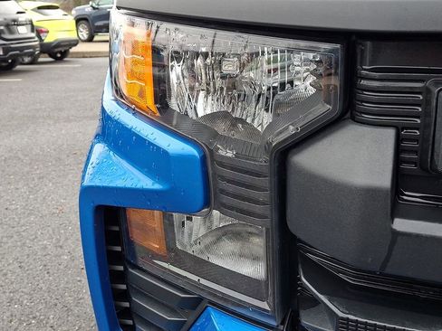 Used 2025 Chevrolet Silverado 1500 Custom w/ Turbomax Blackout Package image 12