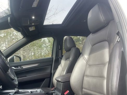 Used 2023 MAZDA CX-5 Signature image 3