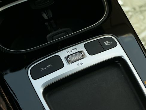 Used 2025 Mercedes-Benz CLA 250 image 21