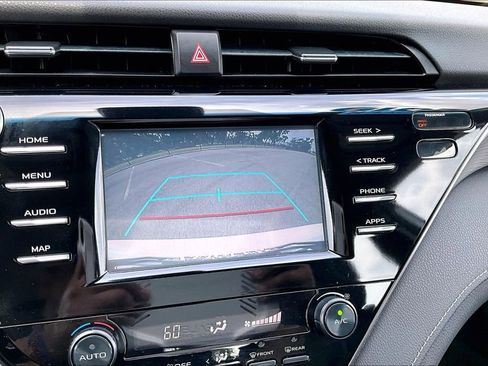Used 2019 Toyota Camry SE FWD image 20