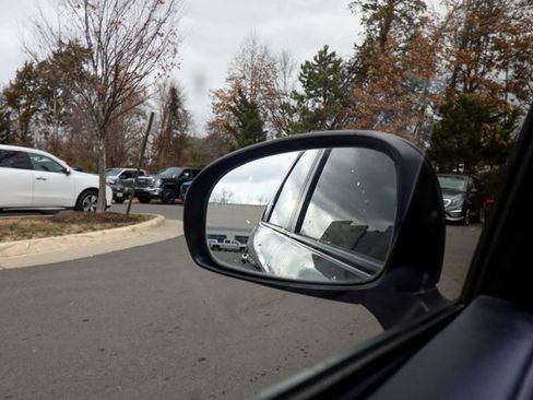 Used 2017 Toyota Prius V Four image 56