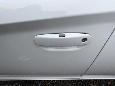 Used 2018 Dodge Charger R/T image 12