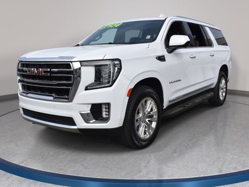 Used 2021 GMC Yukon XL SLT AWD/4WD image 1