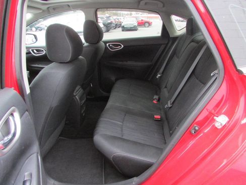 Used 2018 Nissan Sentra SV w/ Premium Package (P01) image 4