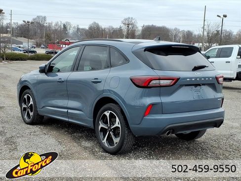 Used 2023 Ford Escape ST-Line Select image 3