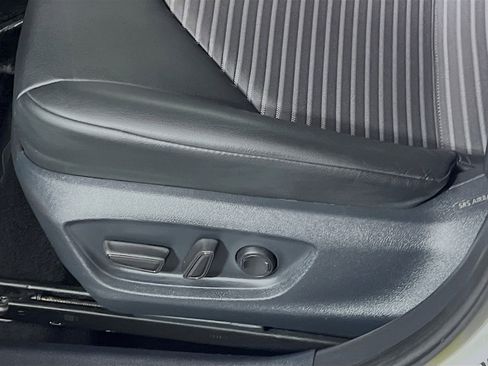 Used 2024 Toyota Camry SE FWD image 16