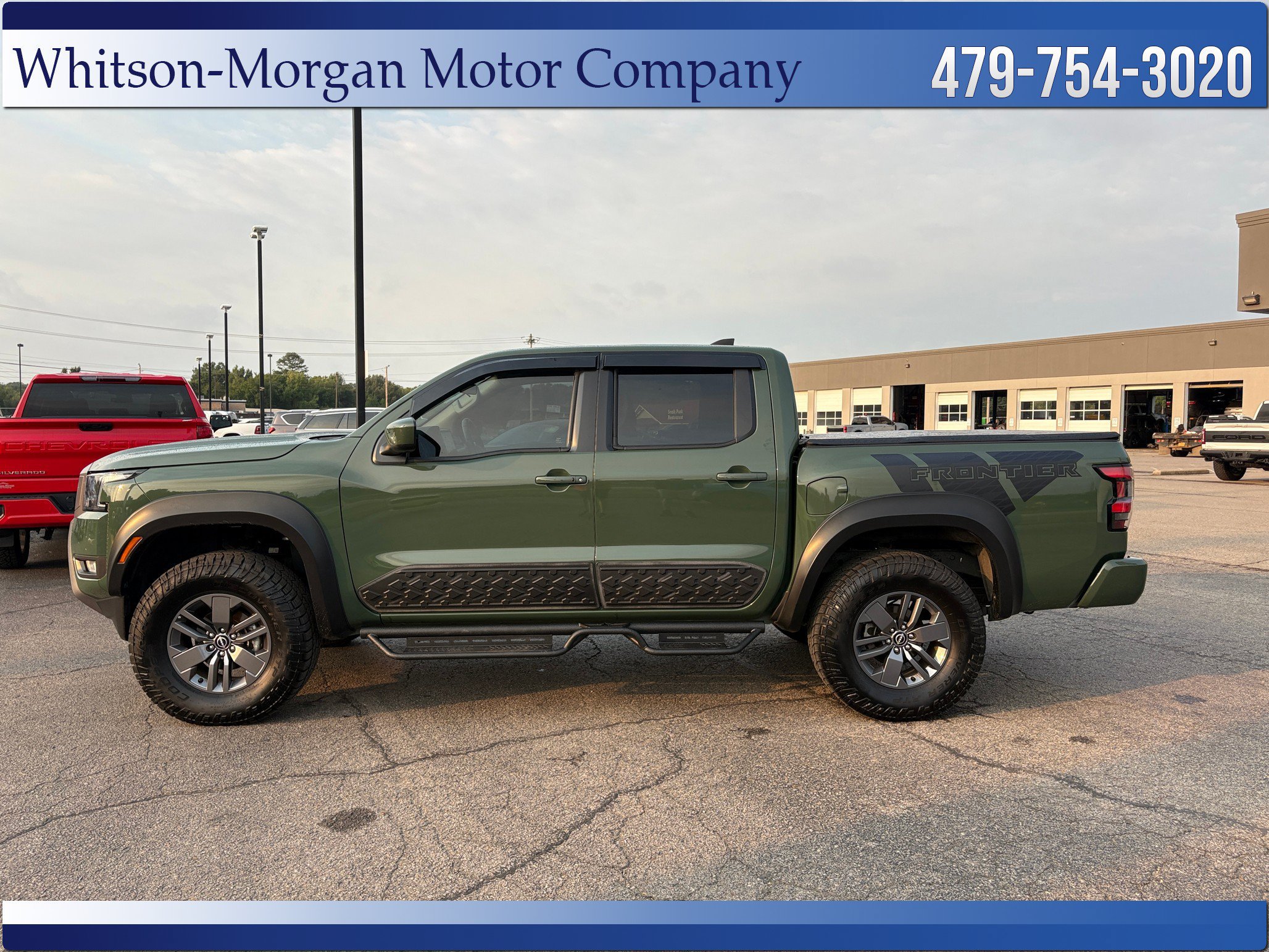 Used 2025 Nissan Frontier SV w/ SV Convenience Package AWD/4WD image 2