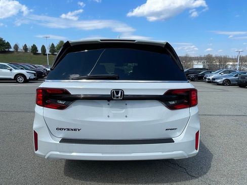 New 2026 Honda Odyssey Sport-L image 4
