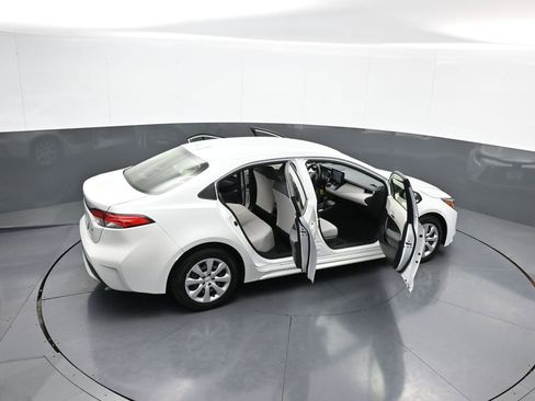 Certified 2022 Toyota Corolla LE FWD image 44
