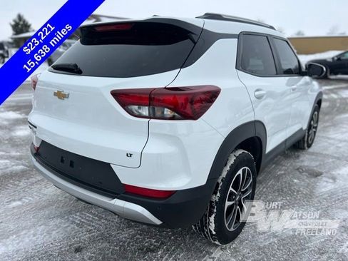 Used 2024 Chevrolet TrailBlazer LT w/ Driver Confidence Package image 6