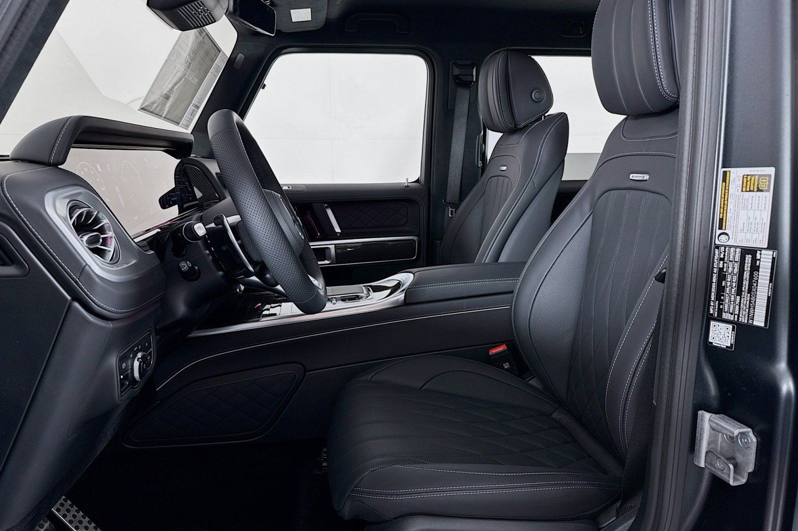 Used 2025 Mercedes-Benz G 63 AMG 4MATIC image 17