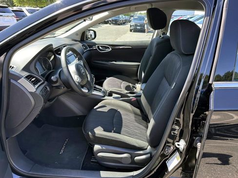 Used 2019 Nissan Sentra SV FWD image 11