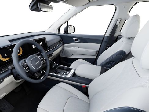 New 2026 Kia Carnival EX FWD image 17