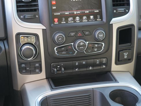 Used 2016 RAM 1500 Big Horn image 24