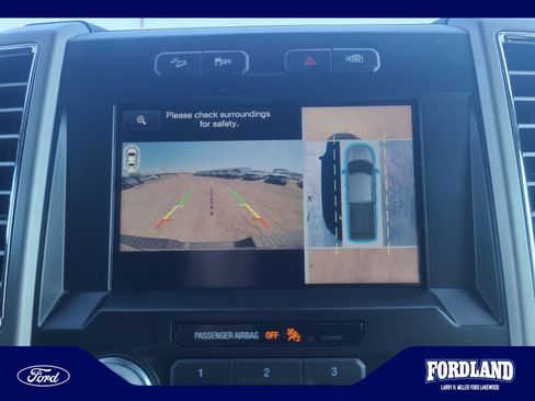 Used 2015 Ford F150 Lariat w/ Equipment Group 502A Luxury AWD/4WD image 29