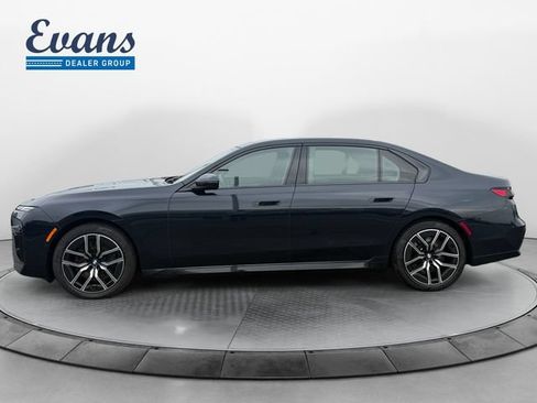 Used 2026 BMW 740i xDrive AWD/4WD image 2