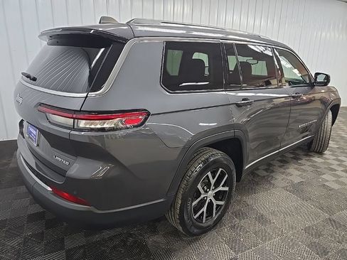 Used 2023 Jeep Grand Cherokee L Limited AWD/4WD image 10