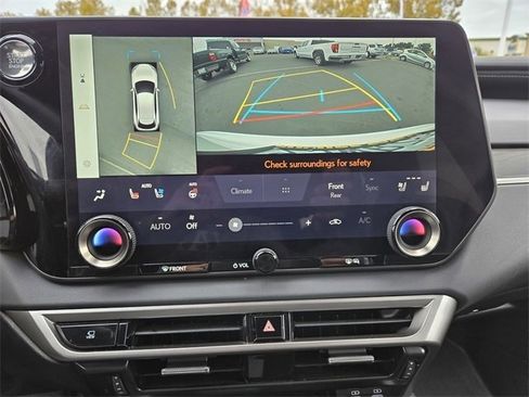 Used 2024 Lexus RX 350 Premium image 18