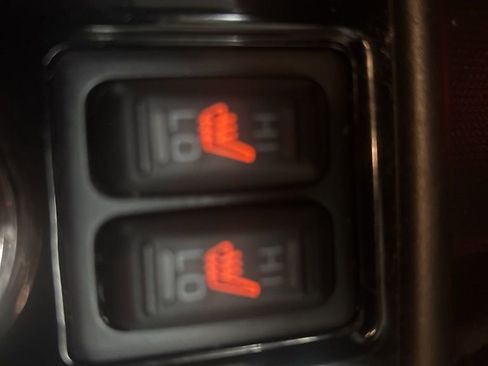 Used 2022 Mitsubishi Eclipse Cross LE image 22