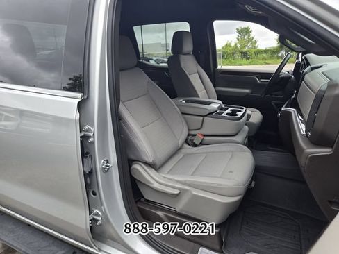 Used 2022 GMC Sierra 1500 SLE w/ X31 Off-Road Package AWD/4WD image 19