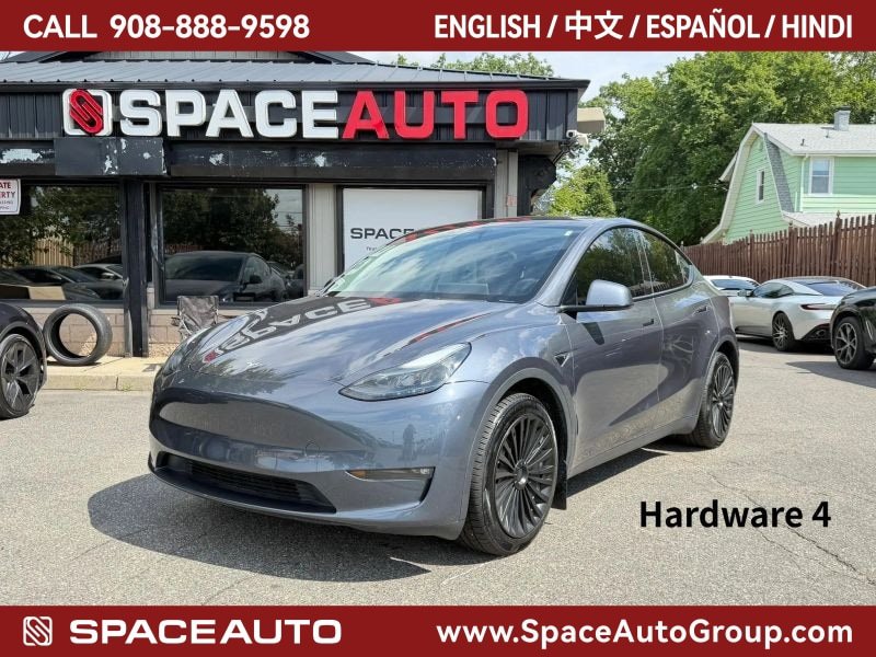 Used 2023 Tesla Model Y Long Range AWD/4WD image 1