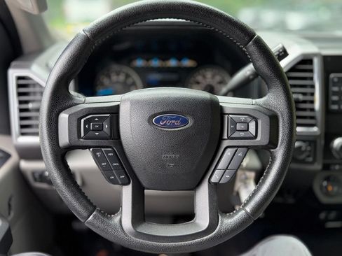 Used 2015 Ford F150 XLT w/ Equipment Group 301A Mid AWD/4WD image 7