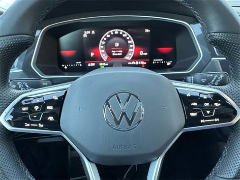 Certified 2024 Volkswagen Tiguan SE R-Line image 16
