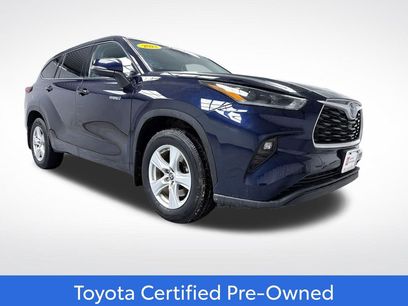 Certified 2021 Toyota Highlander LE