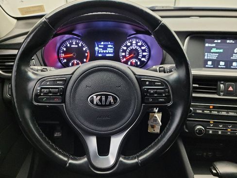 Used 2018 Kia Optima S FWD image 22