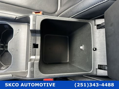 Used 2024 Jeep Grand Cherokee Limited image 25