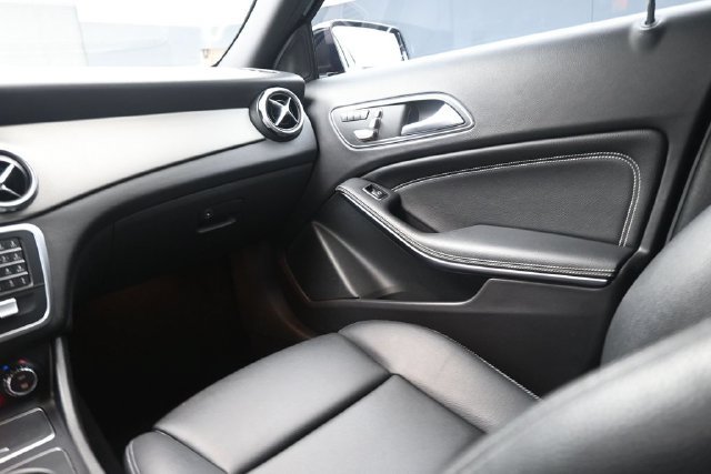 Certified 2020 Mercedes-Benz GLA 250 image 24