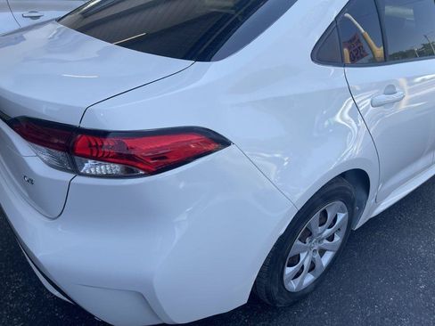 Used 2021 Toyota Corolla LE FWD image 13