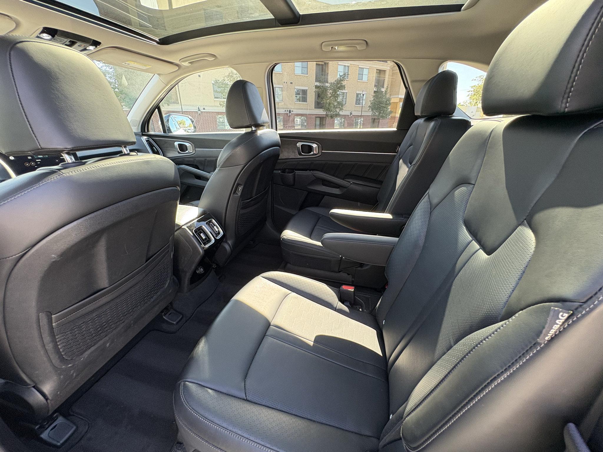 Used 2024 Kia Sorento SX AWD/4WD image 21